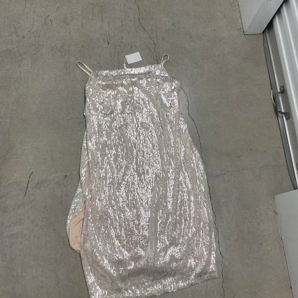 ASOS Curve Dresses & Skirts - NWT ASOS brand champagne /ivory color sequin midi slip dress. Size 20/xl